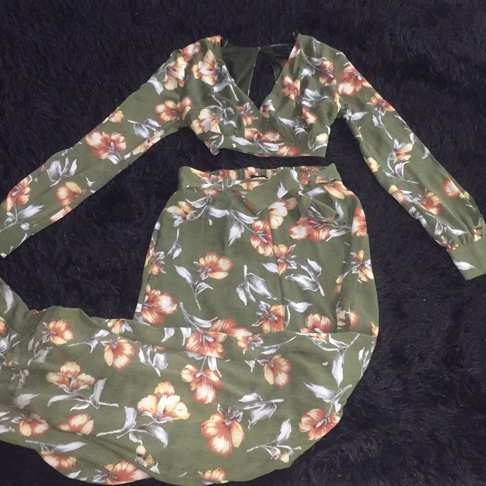 SM. 2 piece